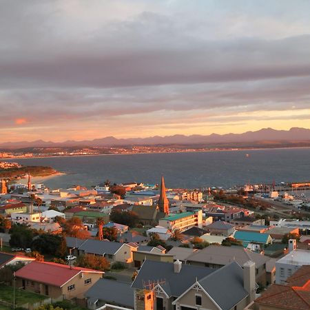3Coloursblue Guest House Mossel Bay Bagian luar foto