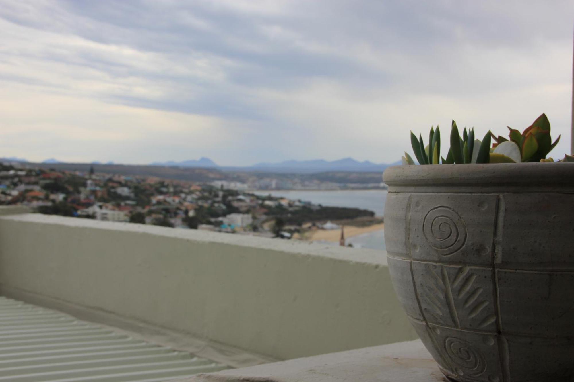 3Coloursblue Guest House Mossel Bay Bagian luar foto